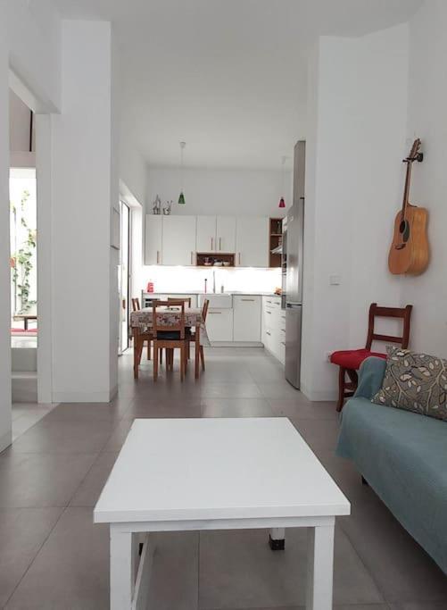 Vakantiehuis Town House With Rooftop Terrace *