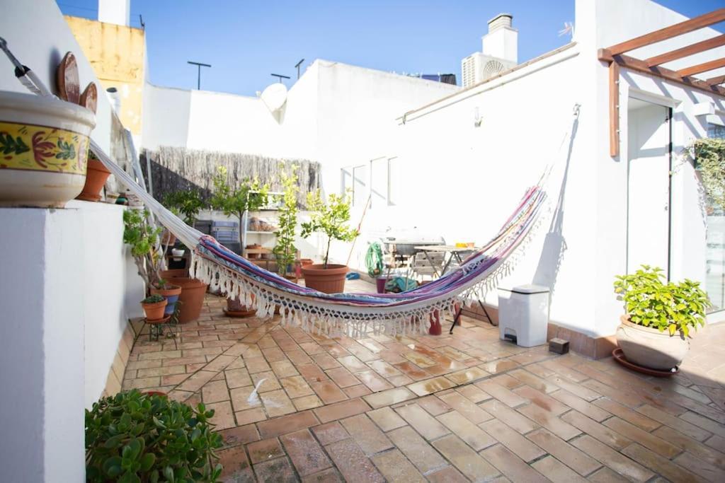 Town House With Rooftop Terrace Hébergement de vacances Séville