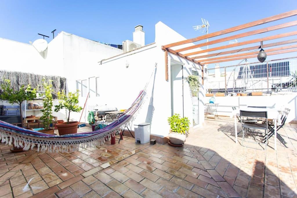 Hébergement de vacances Town House With Rooftop Terrace *