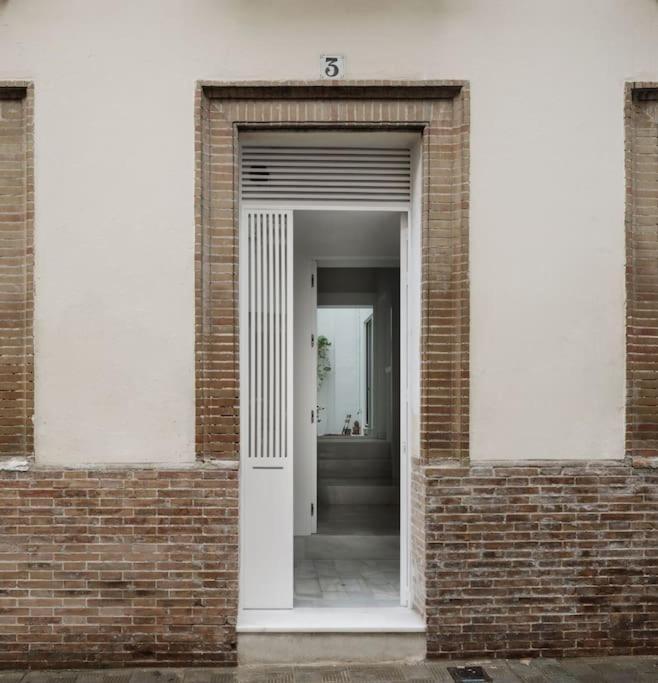Town House With Rooftop Terrace Holiday home Seville